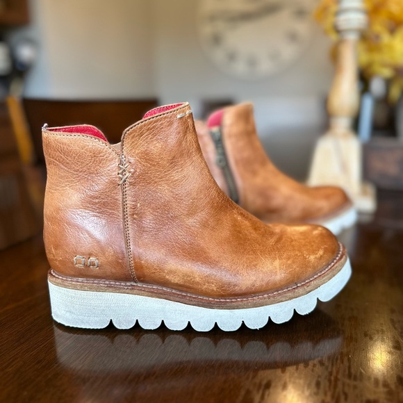 Bed|Stü Lydyi Ankle Boots Cobbler Series Tan Brown Rustic Leather Lug Sole Sz 7 - Picture 1 of 9